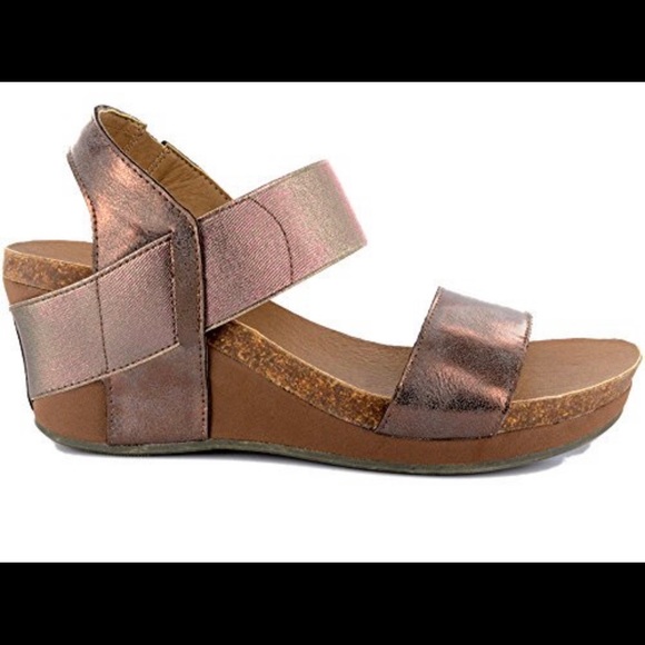 Corkys Shoes - Corkys Brandy Metallic Wedge Sandals Shoes 9